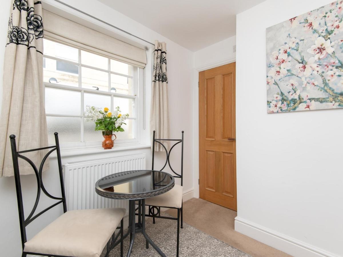 Pass The Keys Stylish 2 Bed Central Bath Apartment With Parking Exterior foto